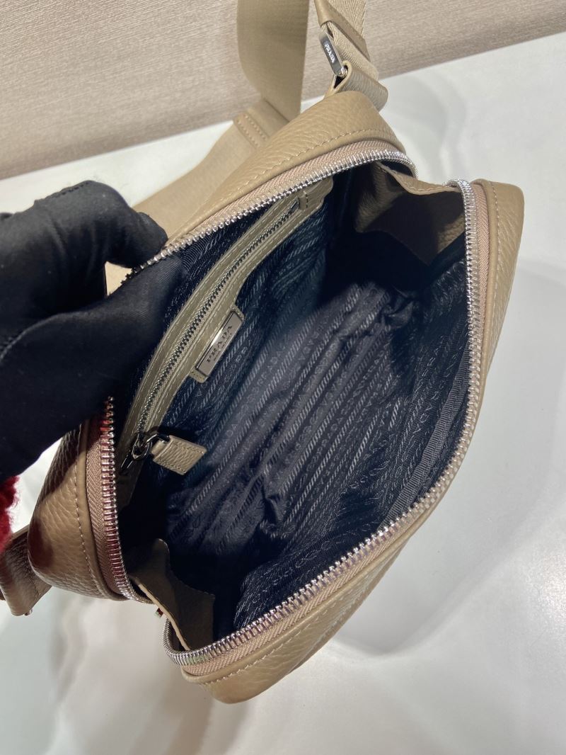 Pra*a waist chest packs